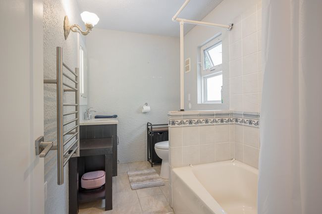 11659 272 St, House other with 8 bedrooms, 4 bathrooms and 10 parking in Maple Ridge BC | Image 24