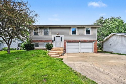 1312 W Oakmont Rd, Hoffman Estates, IL, 60169-1238 | Card Image
