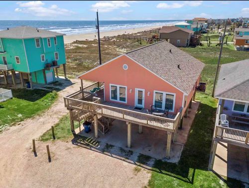 111 Mar Vista Ct, Surfside Beach, TX, 77541-9530 | Card Image