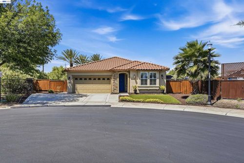840 Rainbow Ct, Discovery Bay, CA, 94505-2667 | Card Image