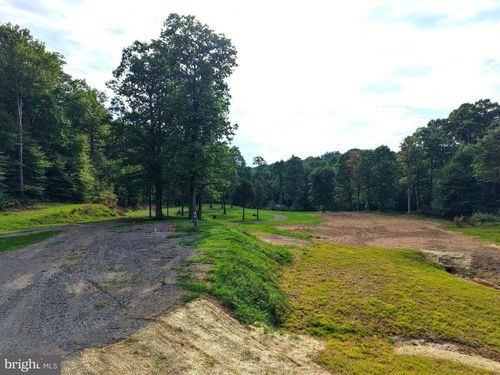 1702 Snake Hill Rd, Morgantown, WV, 26508 | Card Image