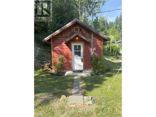 301 Washington St N, Kaslo, BC, V0G1M0 | Card Image