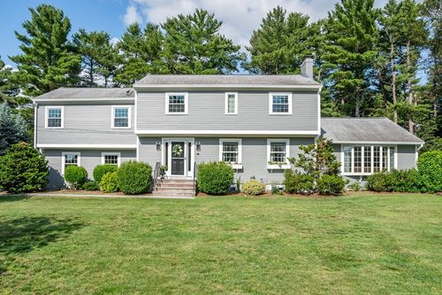 124 Phillips Brooks Rd, Westwood, MA, 02090-2022 | Card Image