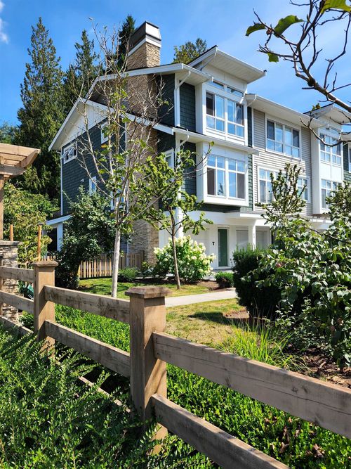 14-24108 104 Ave, Maple Ridge, BC, V2W0J5 | Card Image