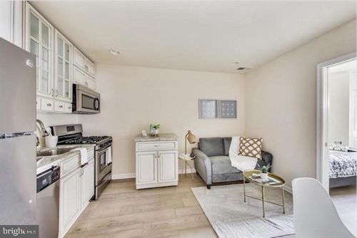 apt-b-1720 H St Ne, WASHINGTON, DC, 20002-6904 | Card Image