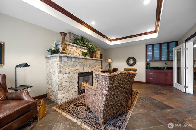 Clubhouse | Image 32