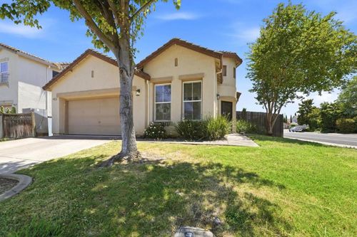 9400 Trolio Way, Elk Grove, CA, 95624 | Card Image
