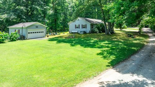 111 Cascade Spring Rd, Hohenwald, TN, 38462-2017 | Card Image