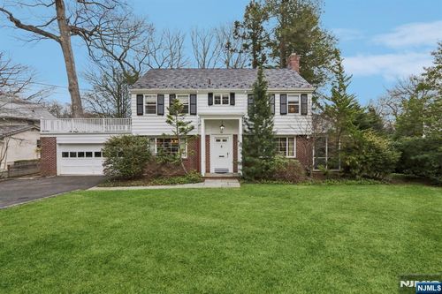 185 Beechwood Rd, Ridgewood, NJ, 07450-2304 | Card Image