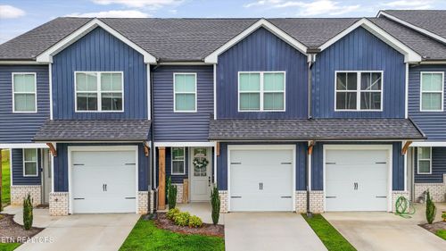 4828 Moon Lake Ln, Knoxville, TN, 37918-9450 | Card Image