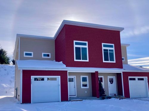 9286 S Flaska Dr, Cedar, MI, 49621-9305 | Card Image