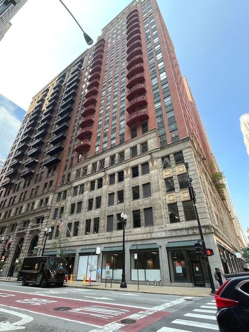apt-509-208 W Washington St, Chicago, IL, 60606-3565 | Card Image