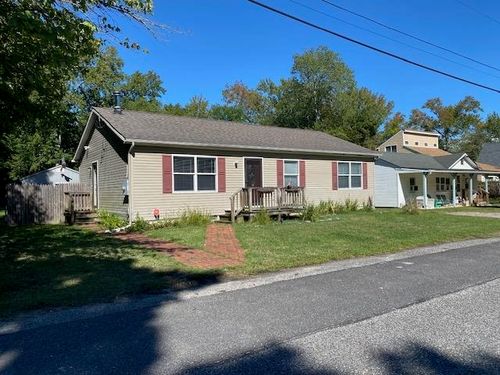 323 E Pacific Ave, Villas, NJ, 08251-2637 | Card Image