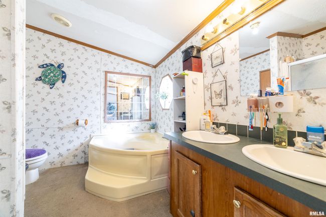 611 N Rangeline Street, House other with 5 bedrooms, 2 bathrooms and null parking in Lima IL | Image 11