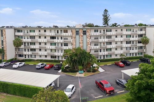 409d-4440 Ironwood Cir, BRADENTON, FL, 34209-6811 | Card Image