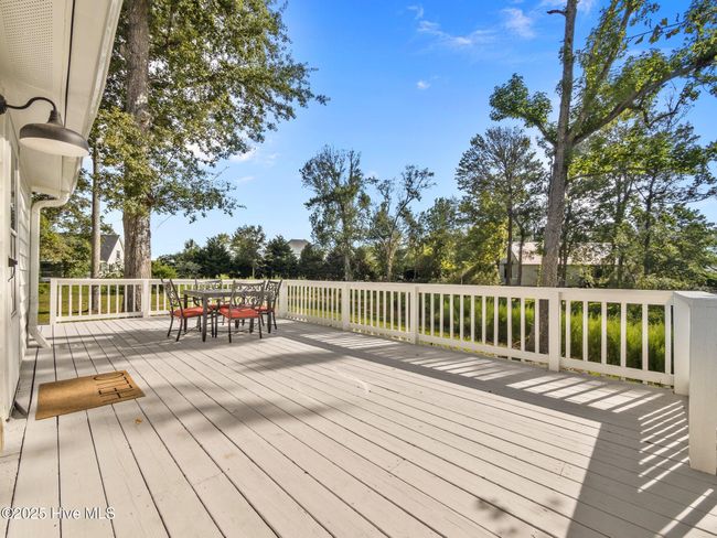 2301 Sloop Point Loop Rd, House other with 3 bedrooms, 2 bathrooms and null parking in Hampstead NC | Image 7