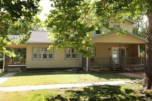 300 W 5th St, Solomon, KS, 67480-9750 | Card Image