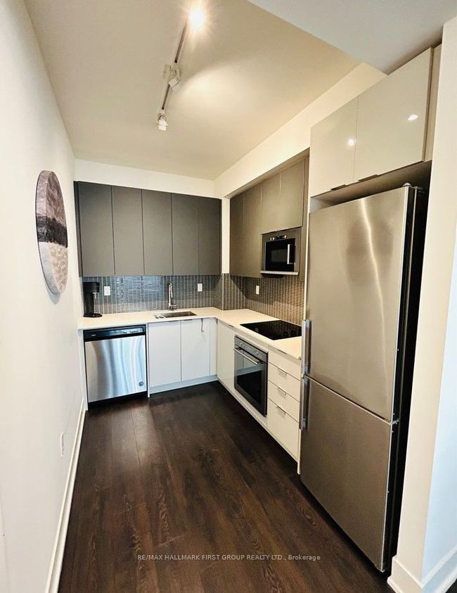 1909 - 2908 Highway 7, Condo with 1 bedrooms, 1 bathrooms and null parking in Vaughan ON | Image 6