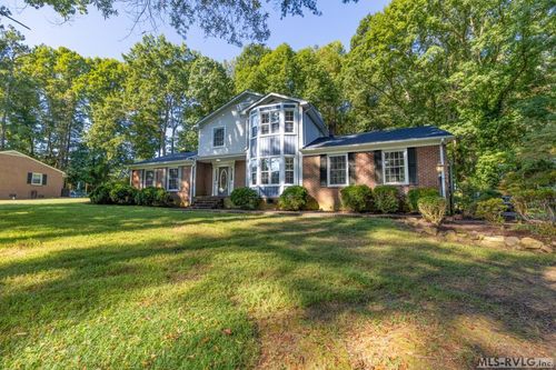 1115 Valley Rd, South Hill, VA, 23970-1015 | Card Image