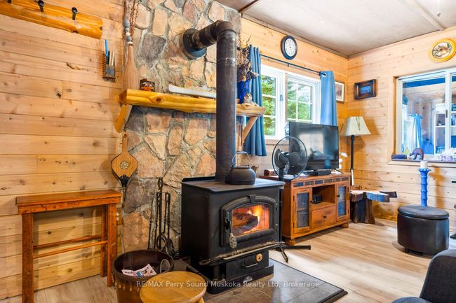 16C Magnet Rd, House other with 4 bedrooms, 1 bathrooms and 2 parking in Magnetawan ON | Image 24