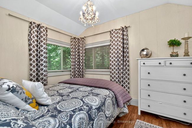 19 Evans Dr, House other with 3 bedrooms, 1 bathrooms and 3 parking in Tiny ON | Image 13