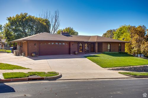 403 Quail Run Rd, Farmington, UT, 84025-3820 | Card Image