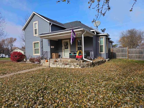 1218 Jefferson St, Sabetha, KS, 66534-1736 | Card Image