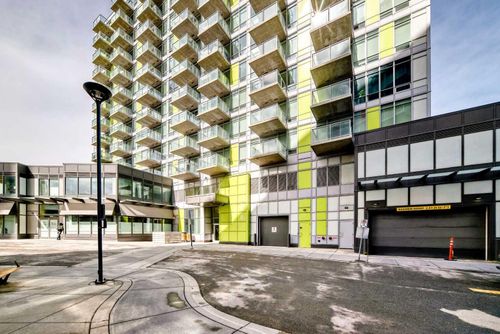 506-30 Brentwood Common Nw, Calgary, AB, T2L2L8 | Card Image