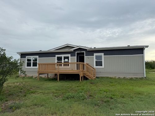 404 Pr 4653, Hondo, TX, 78861 | Card Image