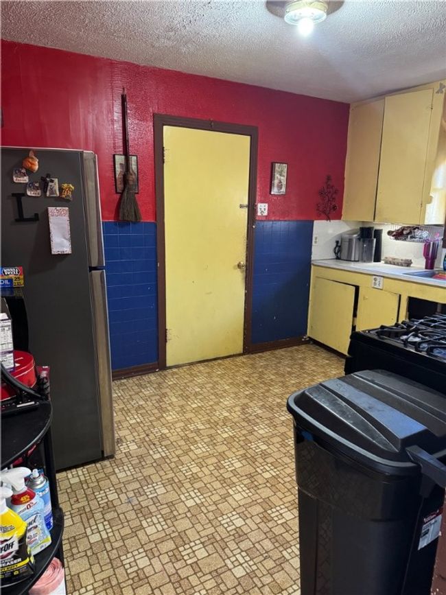 208 W Plasuela St, House other with 3 bedrooms, 1 bathrooms and null parking in Refugio TX | Image 10