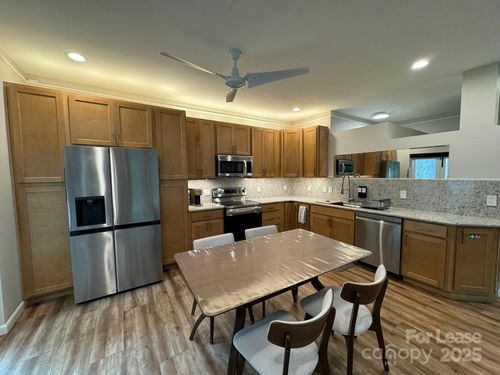 716 E Woodlawn Rd, Charlotte, NC, 28209-4931 | Card Image