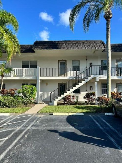 207-6 Abbey Ln, Delray Beach, FL, 33446-1623 | Card Image