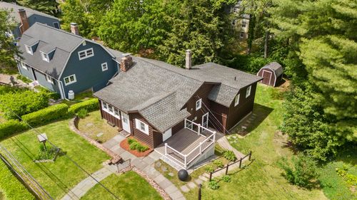 30 Buena Vista Dr, Unionville, CT, 06085-1377 | Card Image