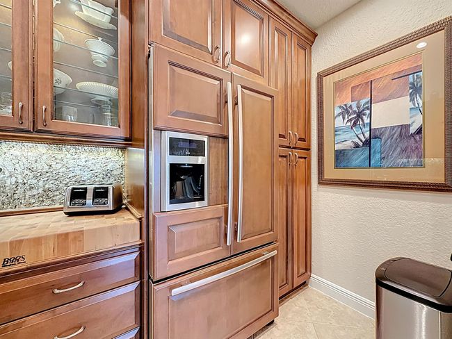 12110 Napoli Ln, Condo with 3 bedrooms, 2 bathrooms and null parking in Boynton Beach FL | Image 13