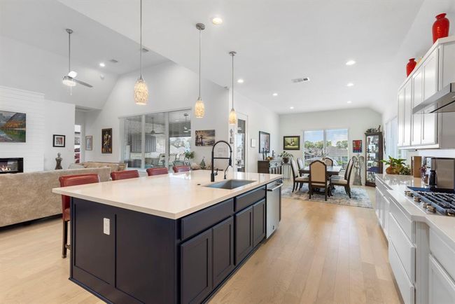 Extended Quartz Island kitchen with breakfast bar. | Image 16