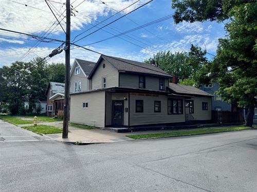 862 E 22nd St, Erie, PA, 16503-2211 | Card Image