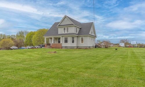 3011 E Empire Ave, Benton Harbor, MI, 49022-9718 | Card Image