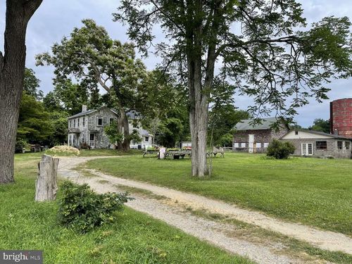 98 Merrick Rd, Farmingdale, NJ, 07727-3581 | Card Image