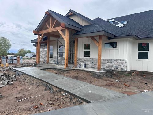 L1 B1 Alpine View, Caldwell, ID, 83607 | Card Image