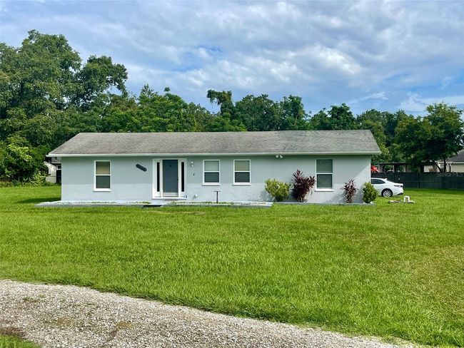 Front of the house | Image 25