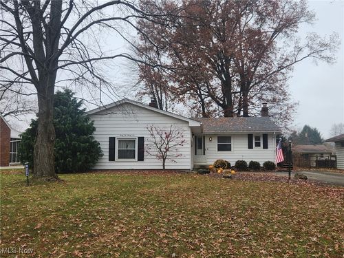 4226 Carlisle Ave, Youngstown, OH, 44511-1031 | Card Image