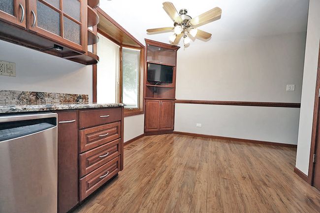 1141 Hartford Ln, House other with 5 bedrooms, 3 bathrooms and 2 parking in Elk Grove Village IL | Image 13