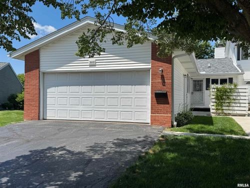 3895 Prairie Ln, Bettendorf, IA, 52722-2248 | Card Image