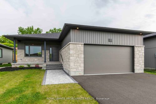 23 Schmidt Way, Quinte West, ON, K8V0L5 | Card Image