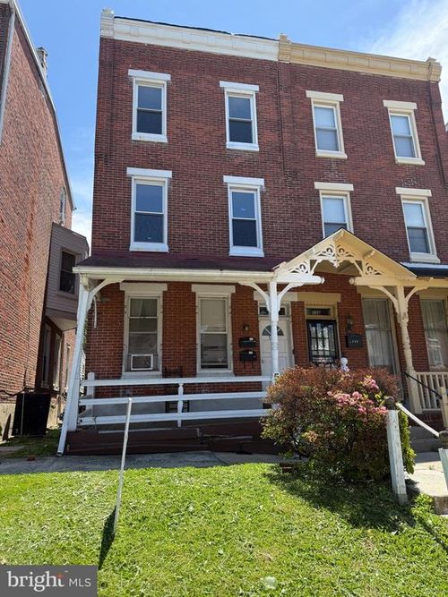 558 Stanbridge St, NORRISTOWN, PA, 19401-5526 | Card Image