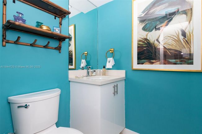 APT-5B - 77 Crandon Blvd, Condo with 1 bedrooms, 2 bathrooms and null parking in Key Biscayne FL | Image 36