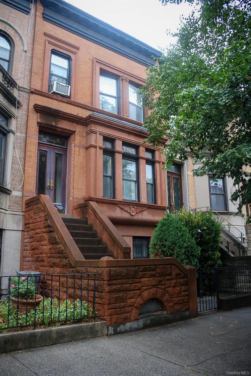 125 Midwood St, Brooklyn, NY, 11225-5060 | Card Image