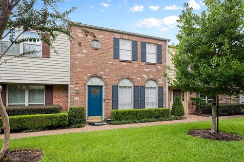 91-5819 Valley Forge Dr, Houston, TX, 77057-2200 | Card Image