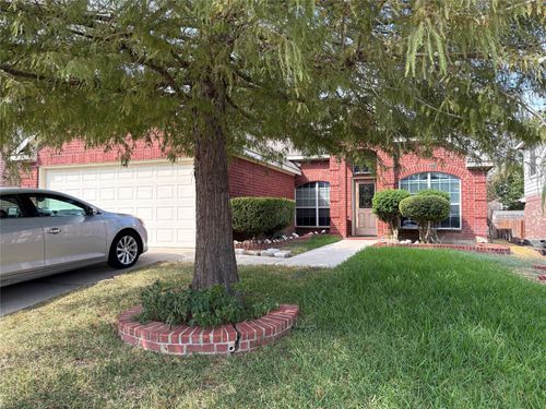 5013 Skymeadow Dr, Fort Worth, TX, 76135-1817 | Card Image