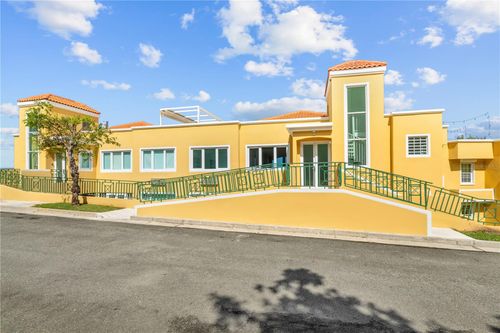 201-10 Calle H, RIO GRANDE, PR, 00745 | Card Image